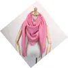 Designer Scarf For Woman Fashion Real Keep High-klassduk Silk Simple Retro Style Accessoarer för Womens Twill V Scarve 13 Colors Foulard Echarpe Luxe