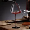 1500 ml Dekanter o wysokim czerwonym winie jest wykonany z szklanego kryształowego materiału i obraca 360 stopni, aby przyspieszyć prędkość dekantowania 240119