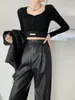 Womens Broek 2024guilantu Hoge Taille Causaal Leer voor Vrouwen Knop Rits Up Pu Zwart Fall Straight Streetwear Broek