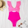 Damskie stroje kąpielowe 2024 Patchwork One Piece Swimsuit Ruffle Women Women w szyku w szyku Suit Kąpiec Kobiet Letni na plaży Cut Out Bodysuit