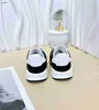 Chaussures de luxe pour enfants Designer Baby Sneakers Taille 26-35 Y compris les boîtes Noir et blanc contraste couleur design filles garçons chaussures Jan20