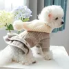 Vêtements pour chiens automne hiver jupe produit pour animaux de compagnie Bichon Yorkshire Terrier pull à capuche en gros chat école mode manteau accessoire