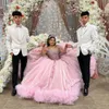 Różowy brokat sukienki 2024 Off the ramię ogon 15 Anos 3D Flower Vestidos de Quinceanera 326 326