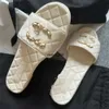 C Verão Slides Chinelos Sandálias Clássico Praia Botas Casuais Open-Toe Sapatos de Alta Qualidade Sola de Couro Mulher Designers de Luxo Calçado de Fábrica Tamanho 35-40