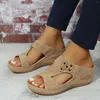 Sur sandales compensées chaussures à enfiler femmes été Non chaussures de plage bout ouvert respirant Slip-on évider femmes 551 N -