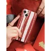 Casos de telefone celular Original Stripe Phone Case Retro Coreano Cute Red Stripe Lattice Silicone Soft Capa para iPhone 12 13 14 Pro Max Ano Novo J240124