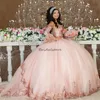 Abiti Quinceanera rosa glitter con maniche Abito da ballo a cuore con paillettes Abito da festa di compleanno per quindici Abiti De xv 15 Anos 2024 Abito da principessa Sweet 16 con corsetto