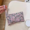 Cosmetic Bags 1 Pc Aesthetic Coin Bag For Women Retro European Style Flower Makeup Travel Portable Small Lipstick Girls