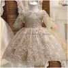 Robes de fille de fleur en stock robe de fête de bébé pour les filles 1-5 ans broderie élégante anniversaire princesse dos nu dentelle cérémonie de luxe T Dhi8G