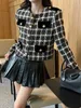 2024 damesjassen ontwerper herfst/winter nieuwe serie korte geurige jas met Franse stijl zwart en wit geïnterlinieerde dikke tweedstof