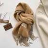 Sciarpe Sciarpa da uomo tinta unita fronte-retro unisex con nappa morbido accessorio moda invernale caldo per il comfort meteorologico