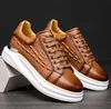 Designer Plus taille Chaussures Mesh Sport Chaussures Fashion Men Plateforme à paillettes Sneakers Printemps Automne Lacet-Up Party Outdoor Tennis Logonage de marche Taille 38-47