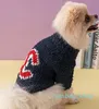 Vestuário para cães de qualidade Designer Roupas para cães Suéter quente para animais de estimação de inverno