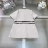 豪華な子供のドレス大型四角い女の子スカートサイズ100-150半袖デニムベビー服