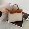 Bolsas de hombro Mujeres Elegantes Big Bag Fashion Calidad de cuero Faux Tote Damentas Diseñador Gran capacidad Crossbody 2022310c