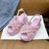 Zapatillas Plateforme Tacón de cuña Chanclas de mujer Playa Verano Sandalias de niña Zapatos especiales Zapatillas deportivas Precio más bajo