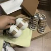 Brand Baby Shoes Checkered Canvas Kids Sneakers Storlek 26-35 Inklusive lådor Designer Buckle Strap Girls Boys Shoes Jan20