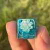 Tastiere 1 pz Fatto a mano Design personalizzato Natura Fiore Copritasti Artisan Materiale in resina DIY Gamer Tastiera meccanica retroilluminata RGB Keycap YQ240123