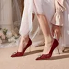 Klädskor brudskor bröllopskor kvinna 2023 ny kinesisk röd show klänning bröllop klänning två slitage bröllopskor klänning klackar