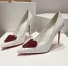 Bombas Kate de cuero blanco Diseñador Kate Luxurys Tacón alto Mujer Sandalias de charol suave Fiesta de bodas Zapatos de vestir con punta puntiaguda