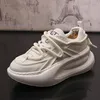 Vårens mäns plattform andas andliga män chunky skor tränare kvinnor sneakers tenis masculino zapatillas hombre