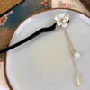 Hair Clips ALLME Ethnic White Resin Acrylic Lily Of The Valley Green Leaf Sticks For Women Long Tassel Flower Wood Accessories
