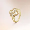 Ring Van-Clef Arpes Designer Luxe Mode Dames Goud Hoge Editie 18k Lucky Four Leaf Grass Series Ring Dames Vol Diamanten Agaat Natuurlijk Wit Schelpenring