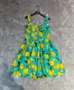 Robe de luxe européenne, design de styliste, sexy, fond de teint vert, maquillage, robe à bretelles en coton citron