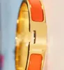 Dispositifs portables Bracelet en diamant de style dur gravé non réglable avec motif floral Bracelet de marque unisexe argent/or rose/or 18 cm cadeau T231