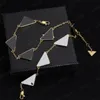 Bracciale da donna affascinante Designer Braccialetti femminili di lusso P Moda Oro Argento Catena con pendente triangolare Bracciale da donna Gioielli squisiti con scatola