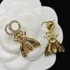 Varumärkesdesigner Bee Diamond Earrings 18k Guldörhängen Bee Crown Charm Moder Lärarens gåva Engagemang Partyörhängen Dingle