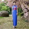 Abbigliamento etnico Moda ricamato lungo Cheongsam Retro Slim Fit Performance Abiti da festa Donna Elegante temperamento classico Qipao Vestidos
