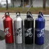 Bouteilles d'eau Cages YOUZI 750 ml bouteille d'eau de sport de vélo en alliage d'aluminium tasse d'eau de vélo de montagne avec mousqueton accessoires de cyclisme L240124