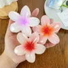 Retro 8 cm Frauen Mädchen Hawaiian Blume Haar Klaue Große Blume Dusche Clip Haar für Frau Clip Krabben Hai Haar greifer Klammern Damen Koreanische Zubehör