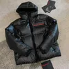 Ropa de diseñador de parkas de hombre con chaqueta de pra de alta calidad para hombres.