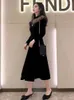 Abiti casual Autunno Inverno Vintage Puff Manica lunga Abito in velluto Donna Giuntura in pizzo Nero Office Lady Slim pieghettato Elegante Midi