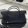 Nya ES Giant Travel Bag 2023 Tote In Quiltad Leather Black Maxi Supple Bag Metal Hardware Zip Stängningshandtag och ett lås i 226 -talet