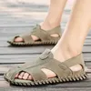 Sandalen Herren Handgefertigte Sandalen Runde Zehen Lässige Leichte Outdoor Bequeme Trendige All-Match-Schuhe Atmungsaktive Flache Sandalen Sommer MainL2401