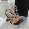 2024 Amina Muaddi Rose Red Sandals 95mm Crystal Cyrans Soffled Skoled Heel for Slipper Women Summer Summer Thuil