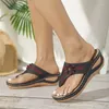 Hausschuhe Roman Floral Flip Flops 2024 Sommermode Retro Outdoor Strand Freizeitschuhe Damen Slope Heels Rutschfeste Sandalen