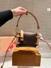 Sidstam mjuk låda väska kvinnor mode shopping satchels axelväskor handväskor äkta läder crossbody messenger väskor totes lyxdesigner purses svart plånbok