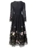 Senhoras extravagantes primavera de alta qualidade moda festa preto renda bordado pena elegante passarela clássico muito longo vestido