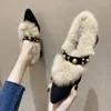 Chaussures de robe mi-talons femmes sexy moelleux 2024 hiver bottes à bout pointu designer daim court peluche pompes zapatos femme