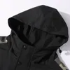 Kurtki myśliwskie Mężczyźni Kamuflaż z kapturem Jacet Spring i Autumn Windbreaker Fashion Clothing Army Army Płaszcz Otwarcia