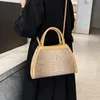 Sac à bandoulière pour femmes en gros d'usine 7 couleurs élégant sac de mère de crocodile rétro populaire de cette année sac à main en relief pour dames sac à dos en cuir tendance de la rue 8855 #