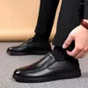 Chaussures habillées en cuir décontractées pour hommes, semelles souples, pratiques à enfiler