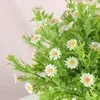 Fleurs décoratives 6 pièces, marguerites artificielles pour l'extérieur, fausses plantes vertes, arbustes en plastique pour décoration de Table à manger de maison