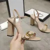Famoso designer saltos sandálias de luxo slides para mulheres couro festa plataforma cunhas apartamentos sandália caixa