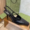 Scarpe eleganti Slingback Tacchi alti Scarpe stringate dal taglio basso Sandali Tacco medio Maglia nera con cristalli scintillanti Scarpe con stampa Cinturino alla caviglia in pelle di gomma Pantofole da donna