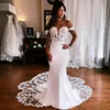 Nowoczesne białe kwiatowe koronkowe sukienki ślubne syreny seksowne z ramion Sheer Back Bridal Surs Court Train Elegancka Plus Size Vestidos de novia cl3246